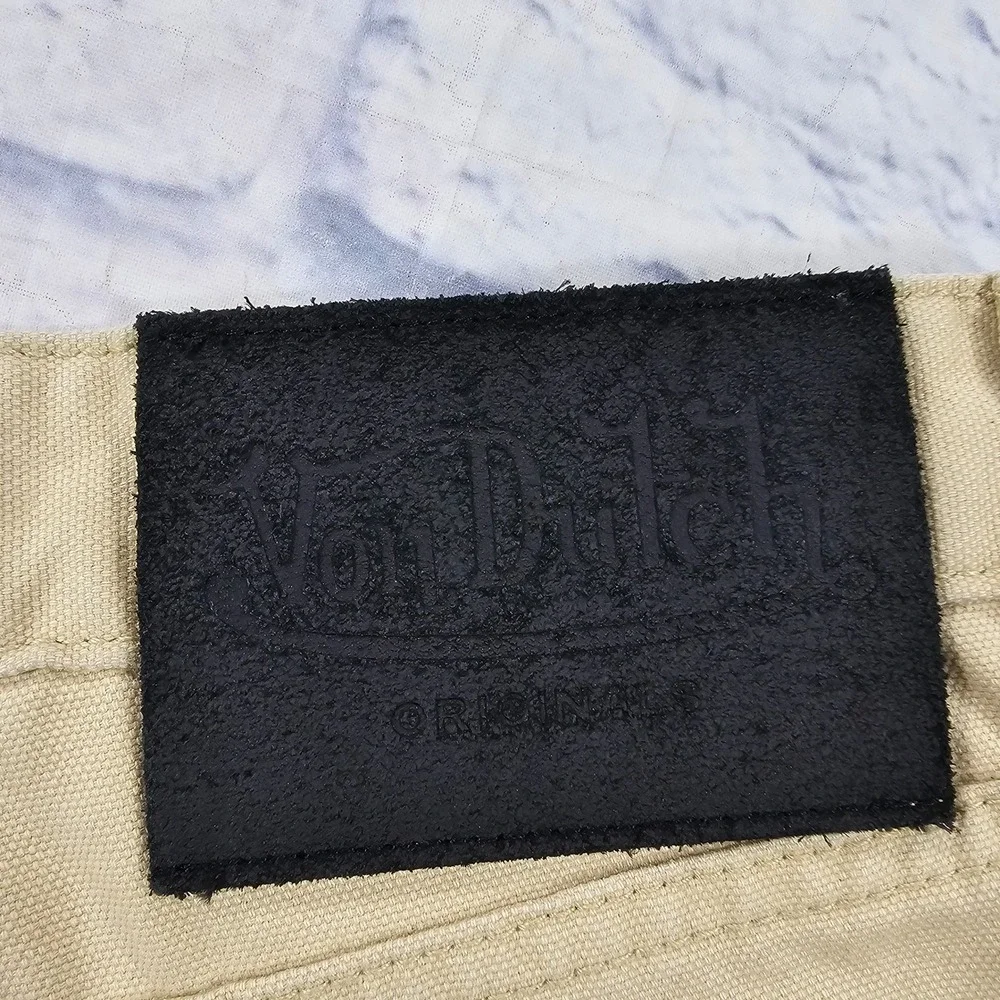 Von Dutch step into